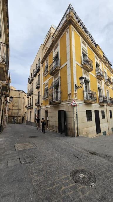 Your Nice Home In Alicante In The Historic Center! لقنت المظهر الخارجي الصورة