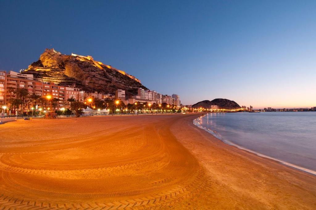 Your Nice Home In Alicante In The Historic Center! لقنت المظهر الخارجي الصورة