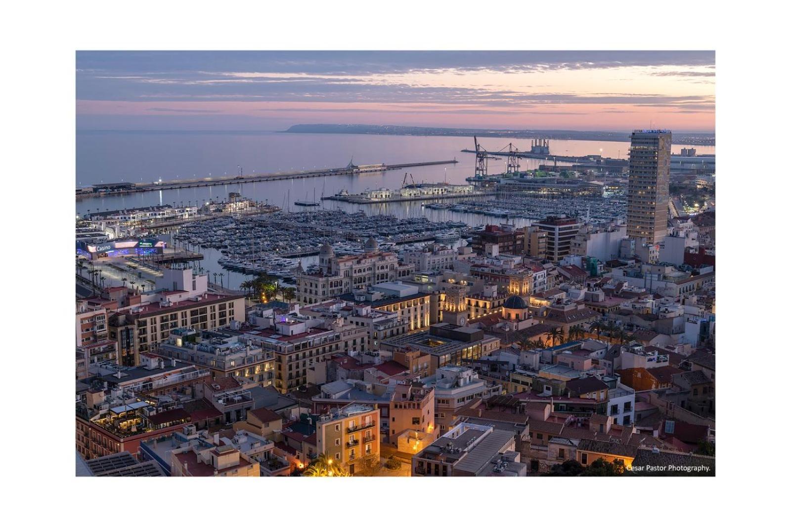 Your Nice Home In Alicante In The Historic Center! لقنت المظهر الخارجي الصورة